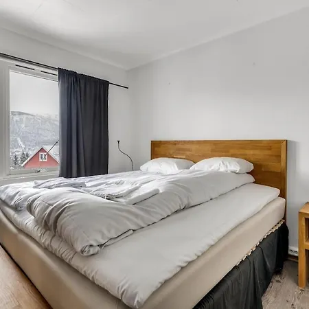 Large Unit In With Great Views! Tromsø