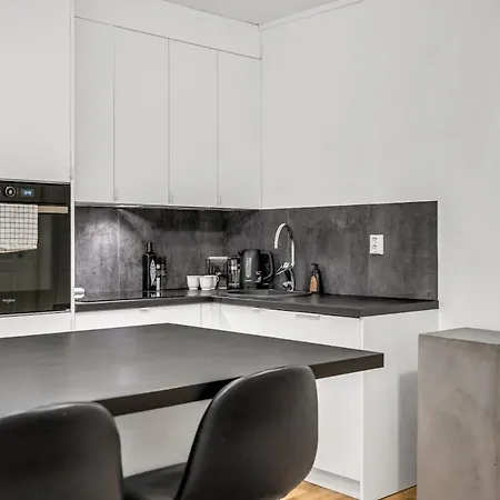 Large Unit In With Great Views! Leilighet Tromsø