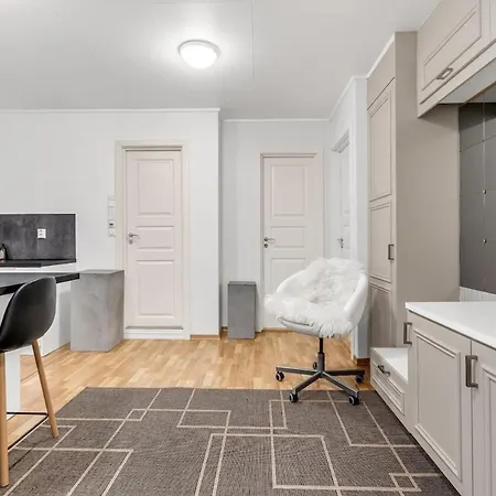 Leilighet Large Unit In With Great Views! *