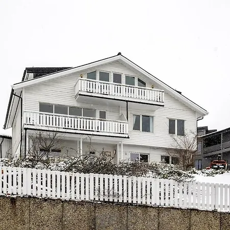 Leilighet Large Unit In With Great Views! *