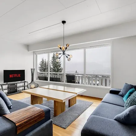 Leilighet Large Unit In With Great Views!